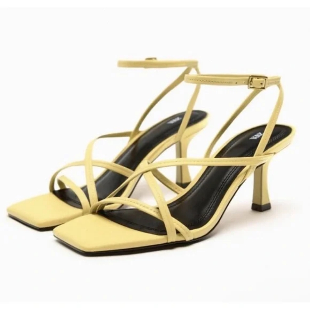 ZARA STRAPPY HEELED LEATHER SANDALS